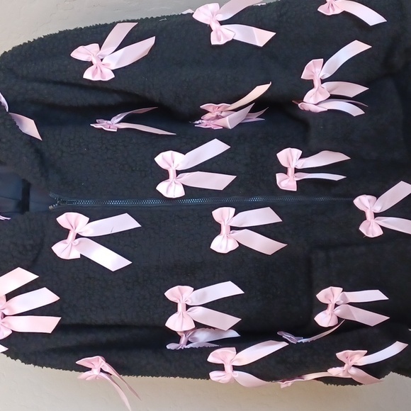 DOLLSKILL SUGAR THRILLZ 2X BLACK SERPA WITH PINK BOWS LONG-SLEEVED POCKETS - Picture 3 of 11